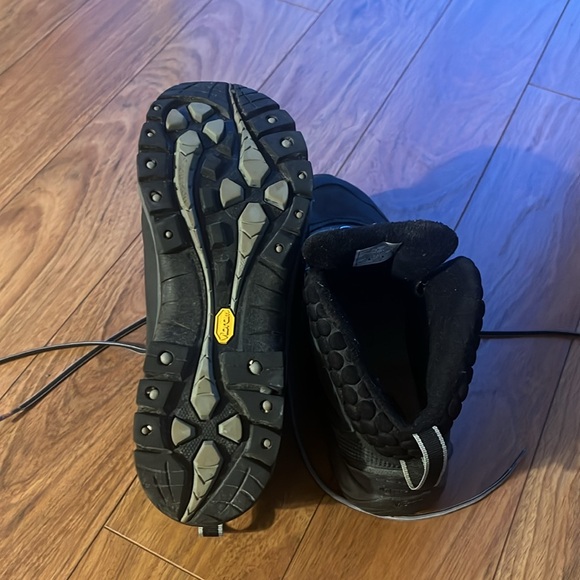 Merrill hiking boots 10 size - Picture 4 of 4